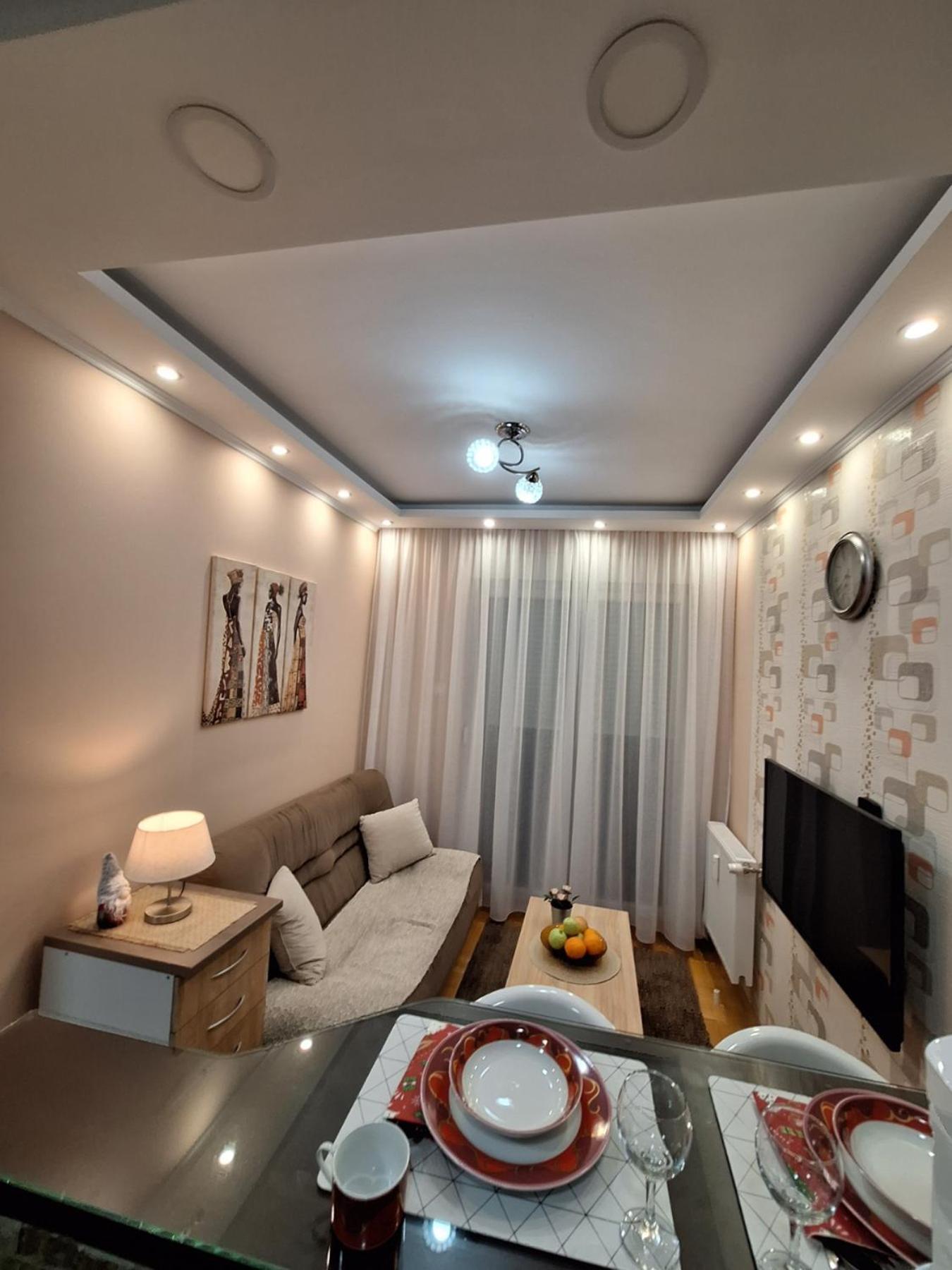 Lux Apartment Sanja 1 Subotica Exterior photo