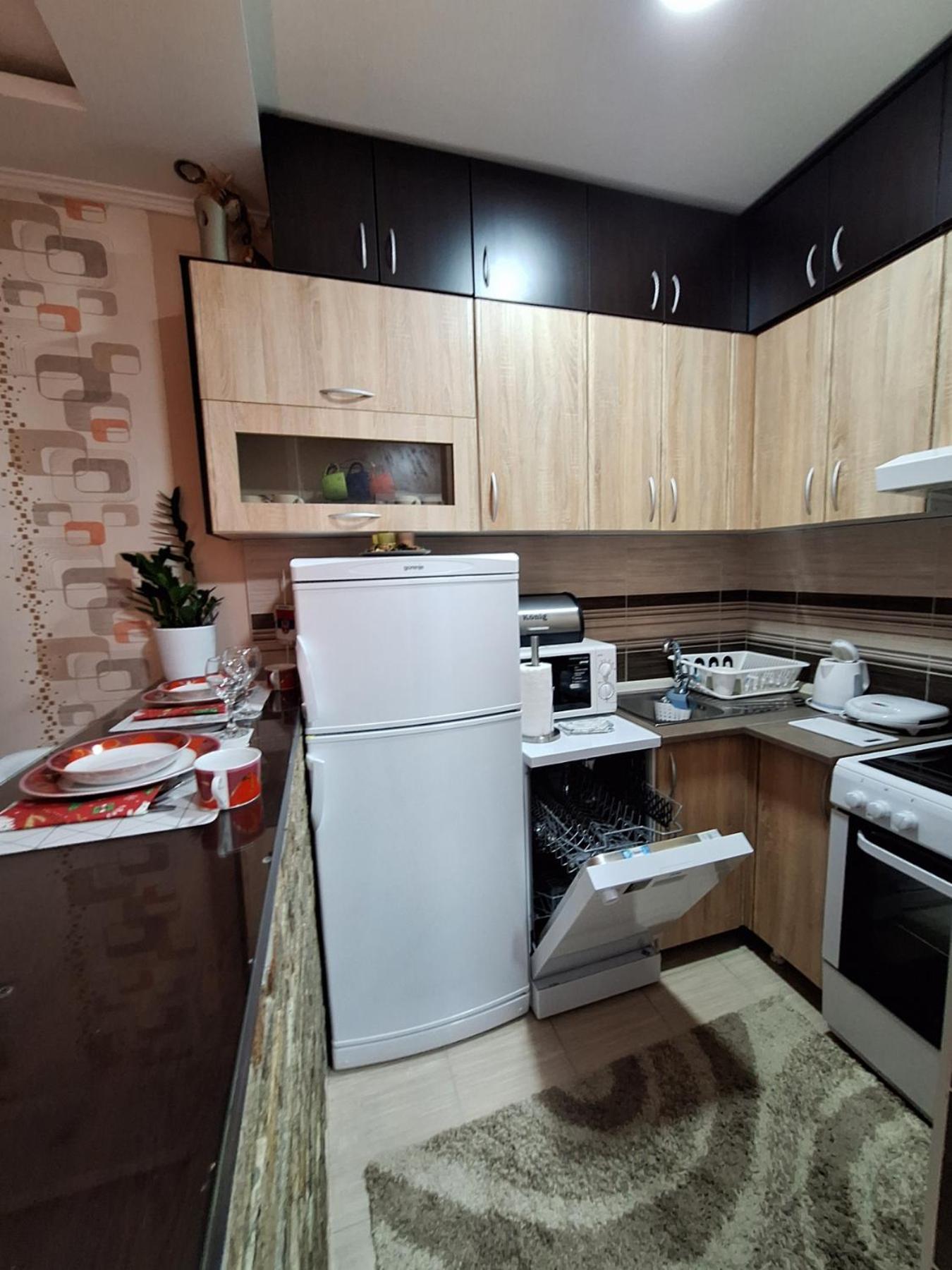 Lux Apartment Sanja 1 Subotica Exterior photo