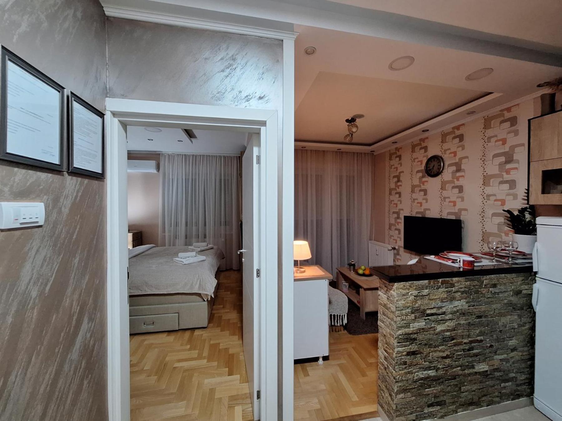 Lux Apartment Sanja 1 Subotica Exterior photo